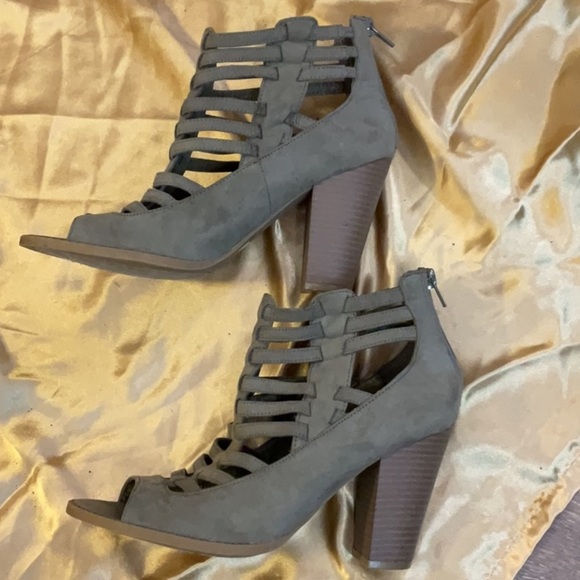 Guess Gray Suede Cage Heels with Wedge - Picture 3 of 6
